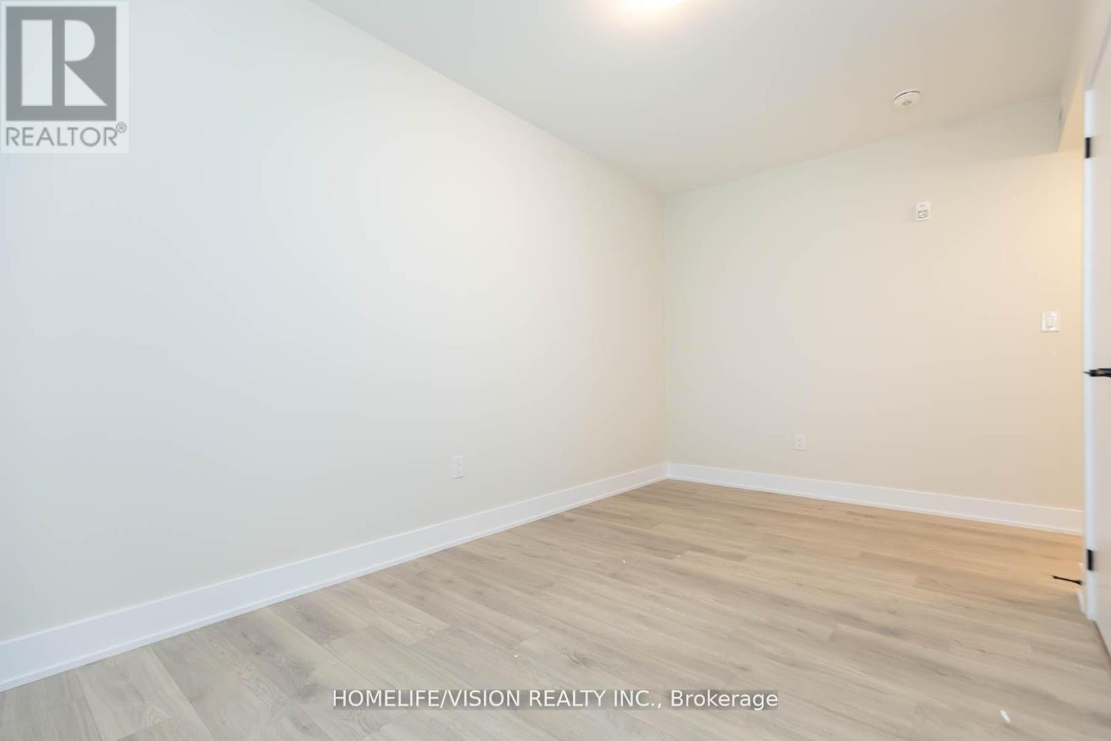 312 - 1 Chef Lane, Barrie, ON - Indoor Photo Showing Other Room