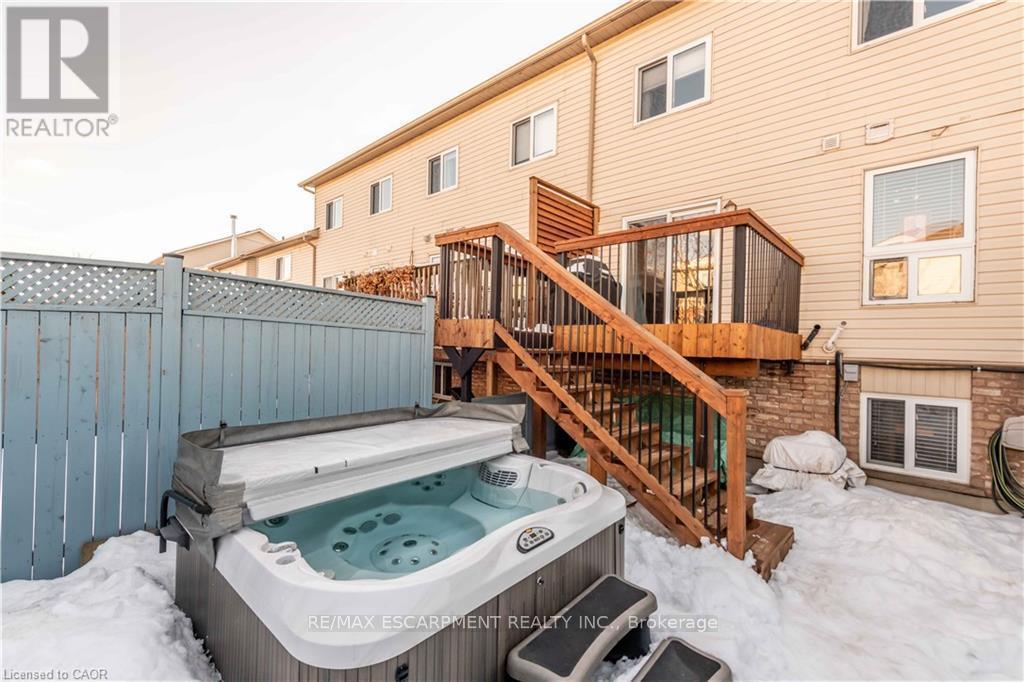 136 Donnenwerth Drive, Kitchener, ON - Outdoor With Exterior