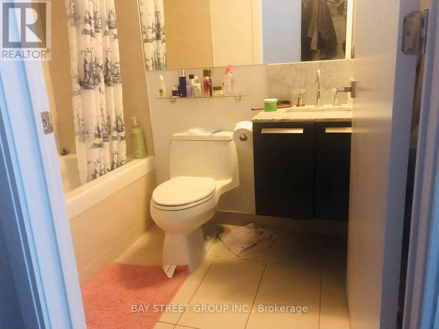 2103 - 42 Charles Street E, Toronto, ON - Indoor Photo Showing Bathroom