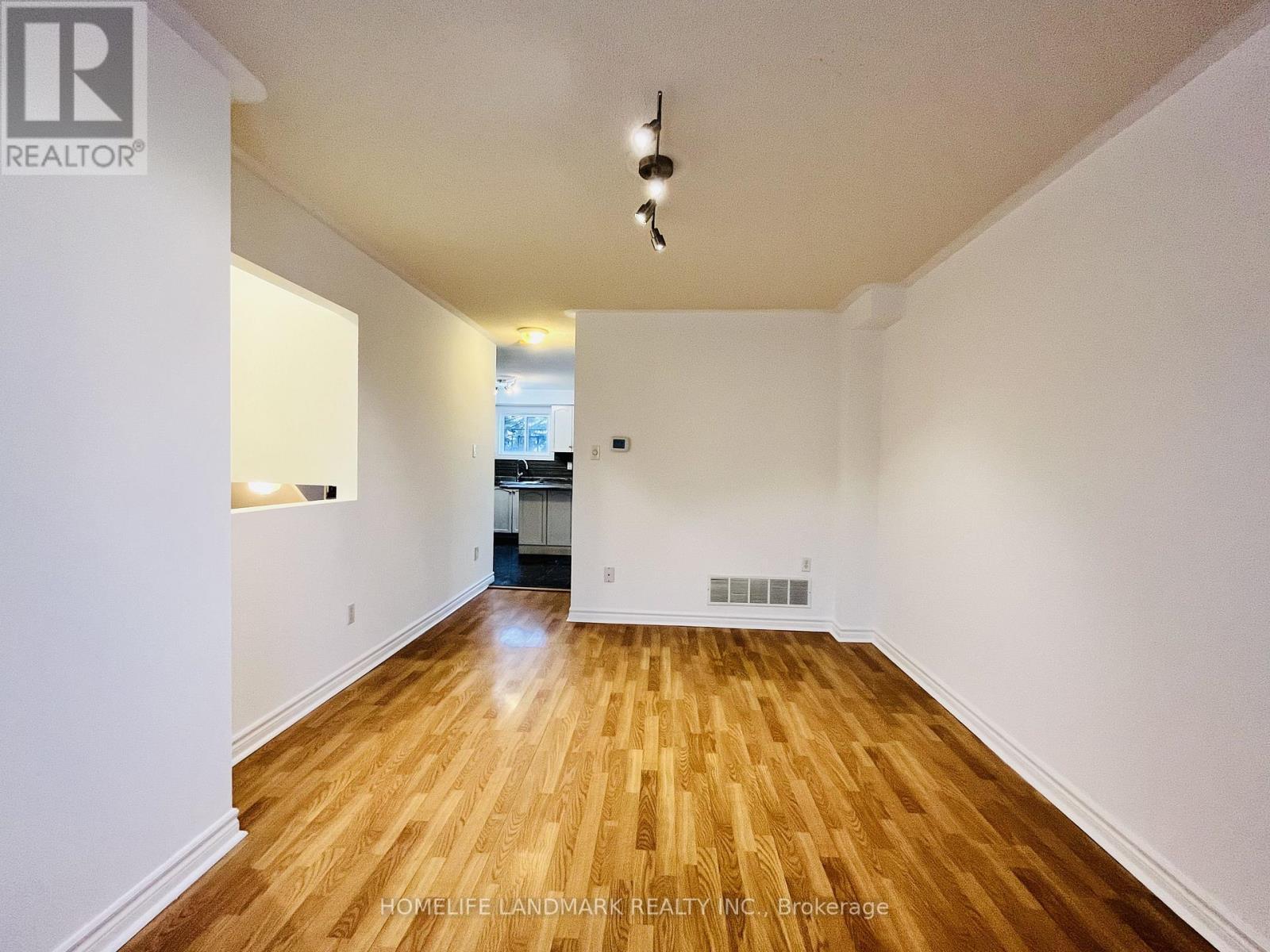 65 Kelso Crescent, Vaughan, ON - Indoor Photo Showing Other Room