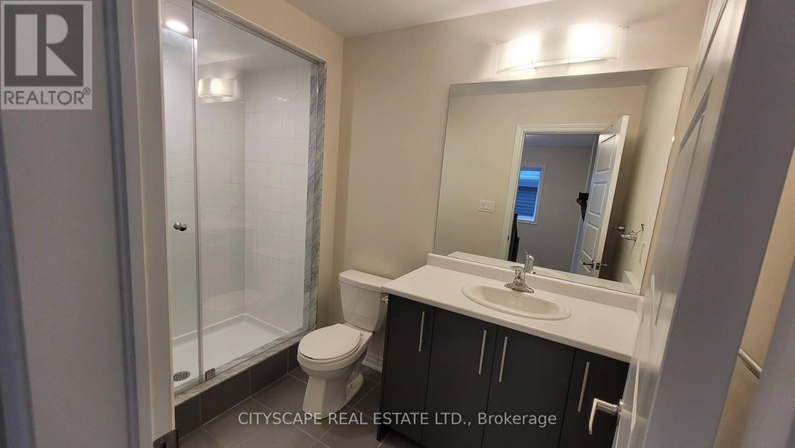 29 Sundin Drive, Haldimand, ON - Indoor Photo Showing Bathroom