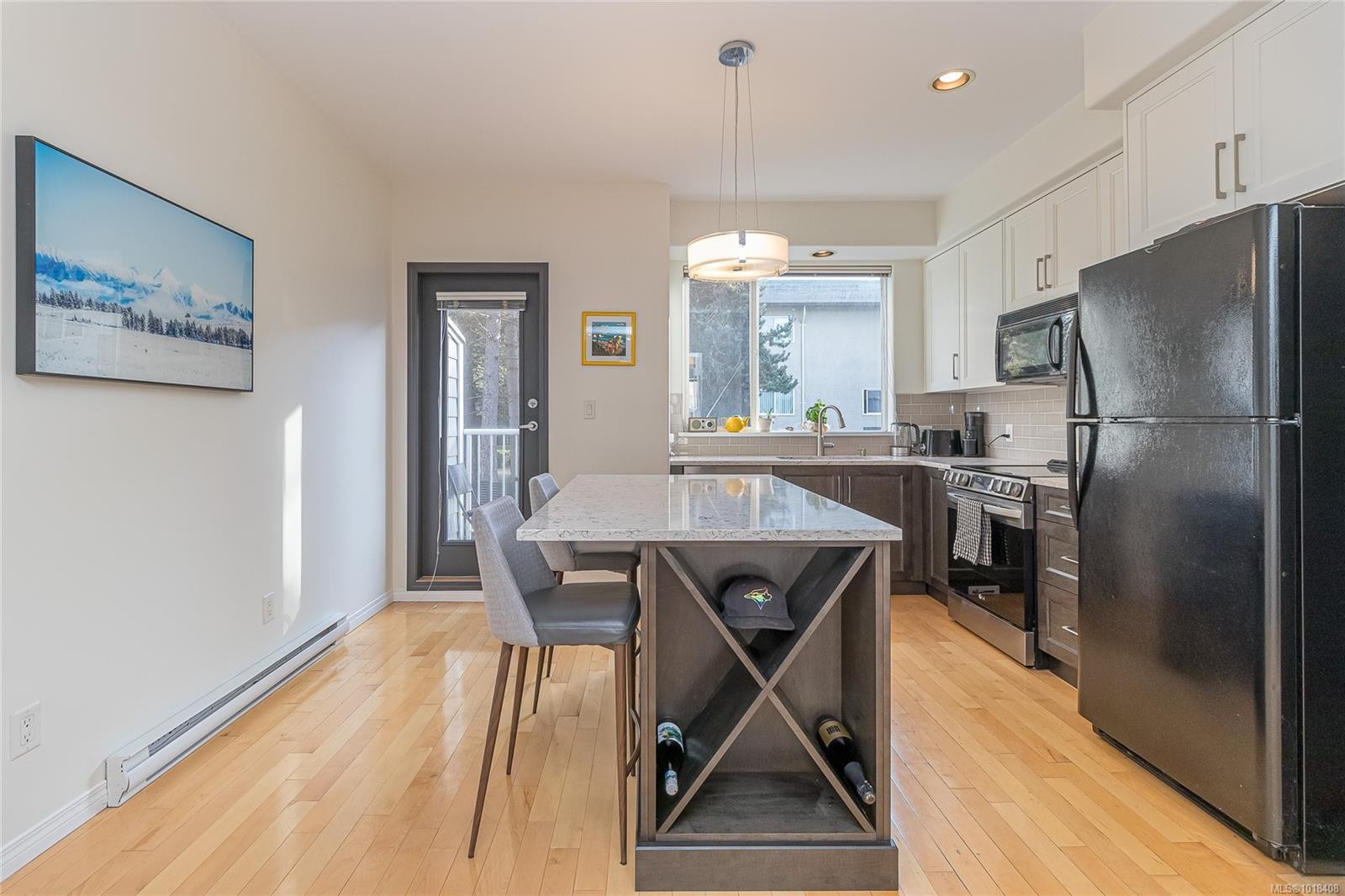 36-60 Dallas Rd, Victoria, BC