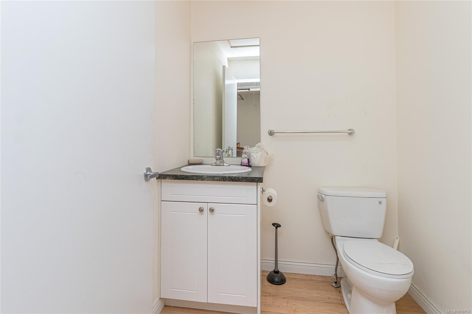 103-1930 Island Diesel Way, Nanaimo, BC