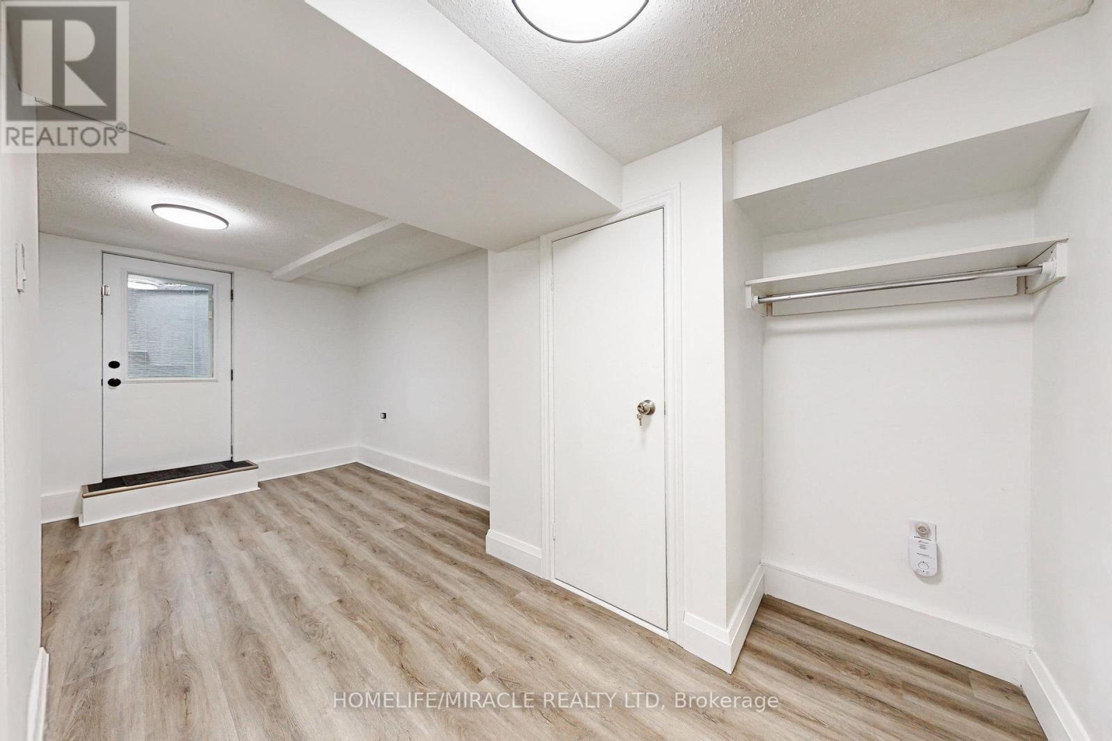 Basemnt - 590 Jones Avenue, Toronto, ON - Indoor Photo Showing Other Room