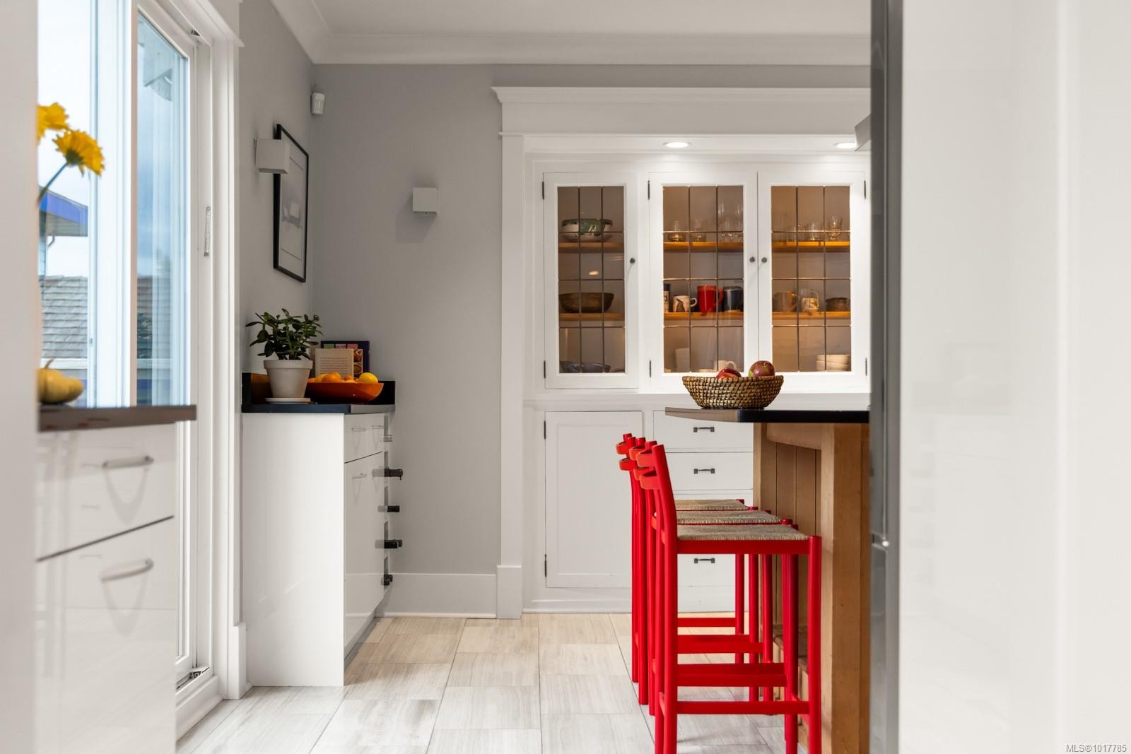 404 Constance Ave, Esquimalt, BC