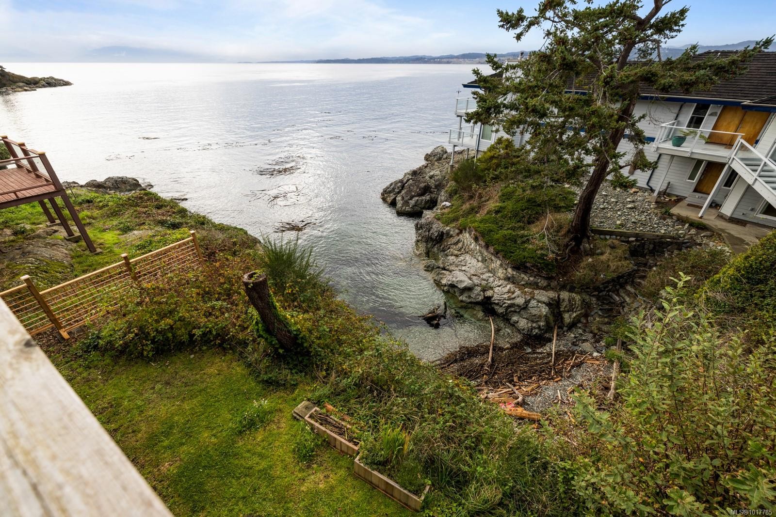 404 Constance Ave, Esquimalt, BC