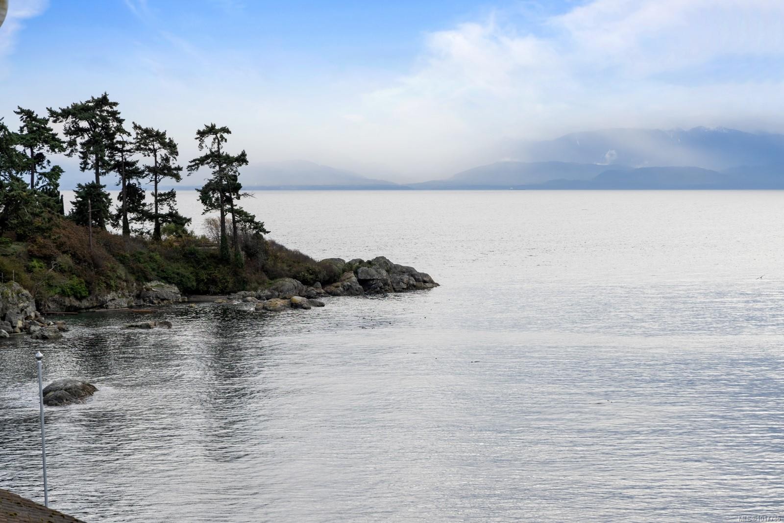 404 Constance Ave, Esquimalt, BC