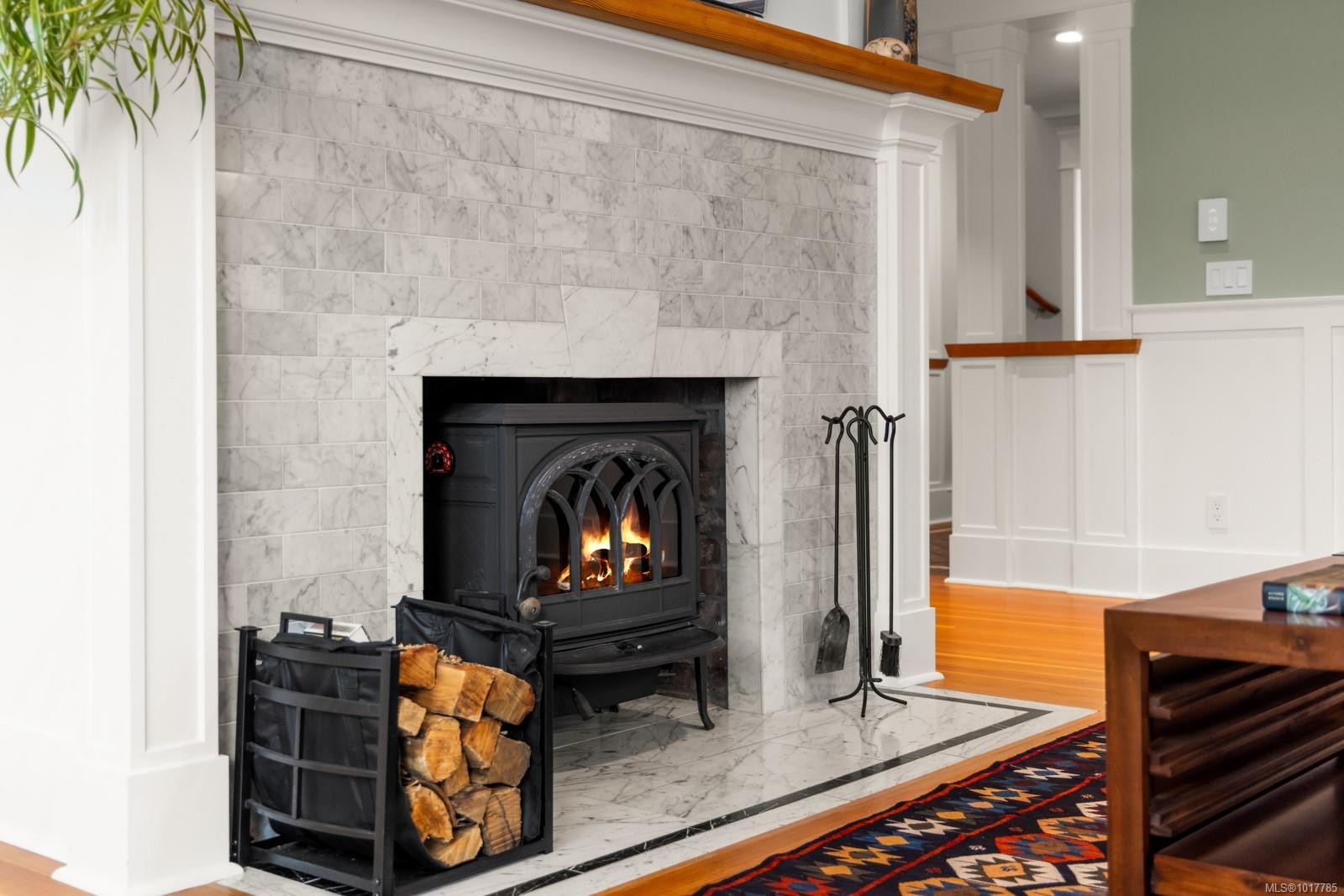 404 Constance Ave, Esquimalt, BC