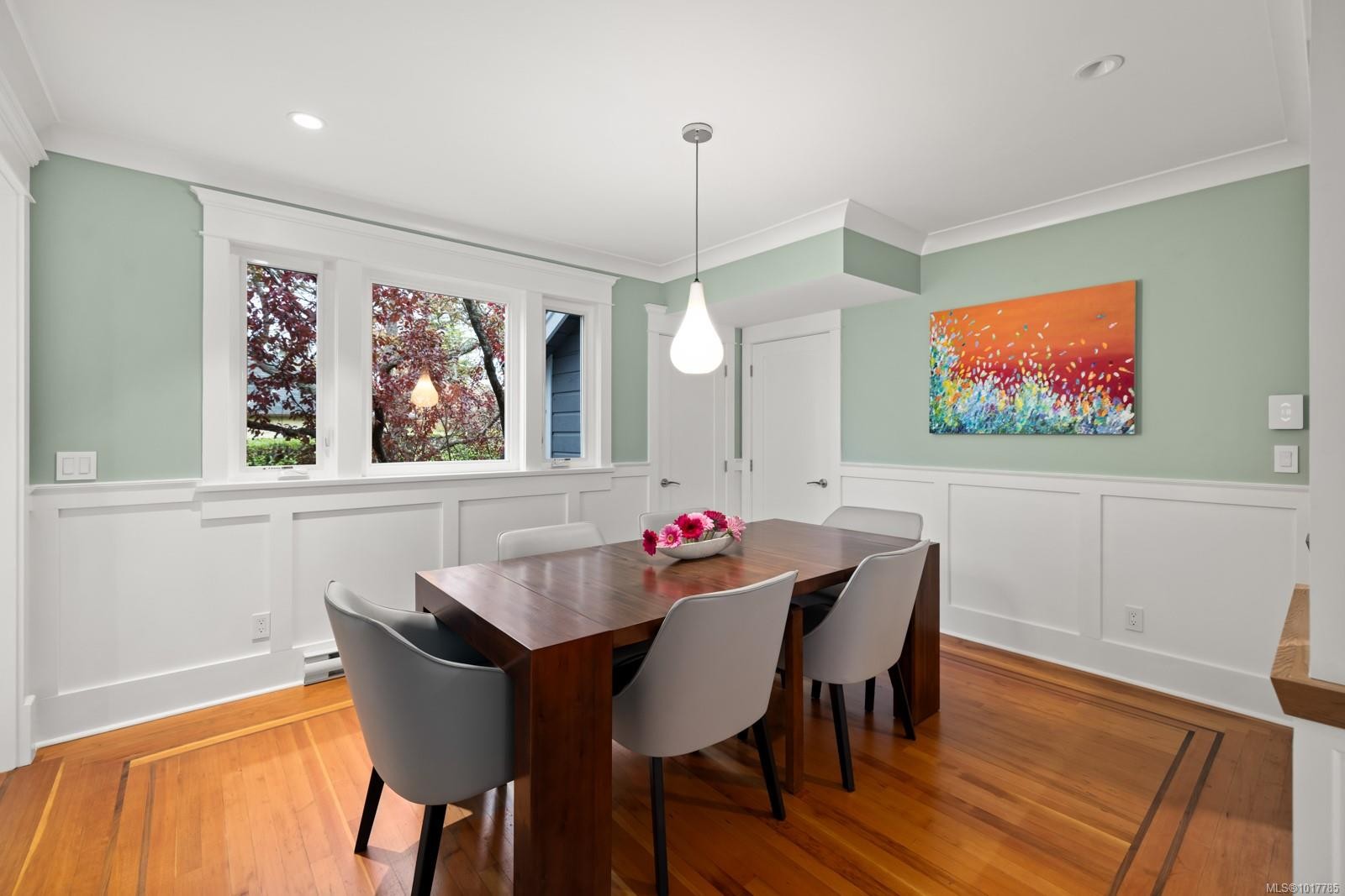 404 Constance Ave, Esquimalt, BC