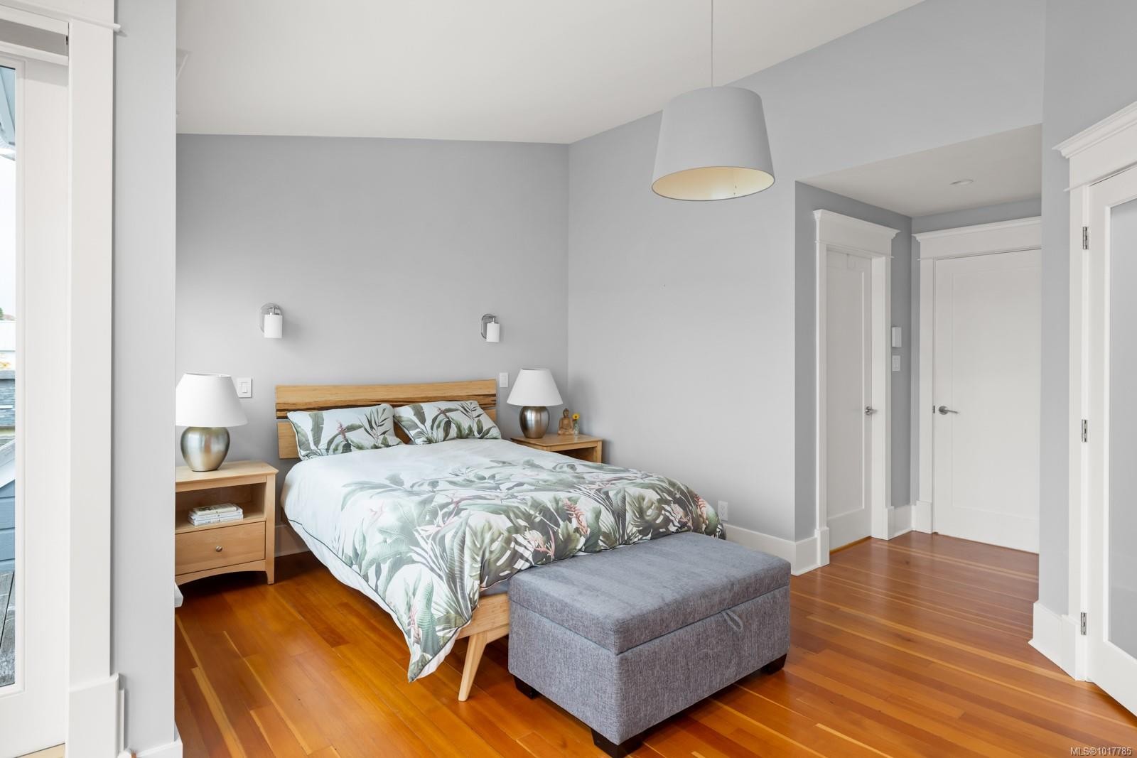 404 Constance Ave, Esquimalt, BC