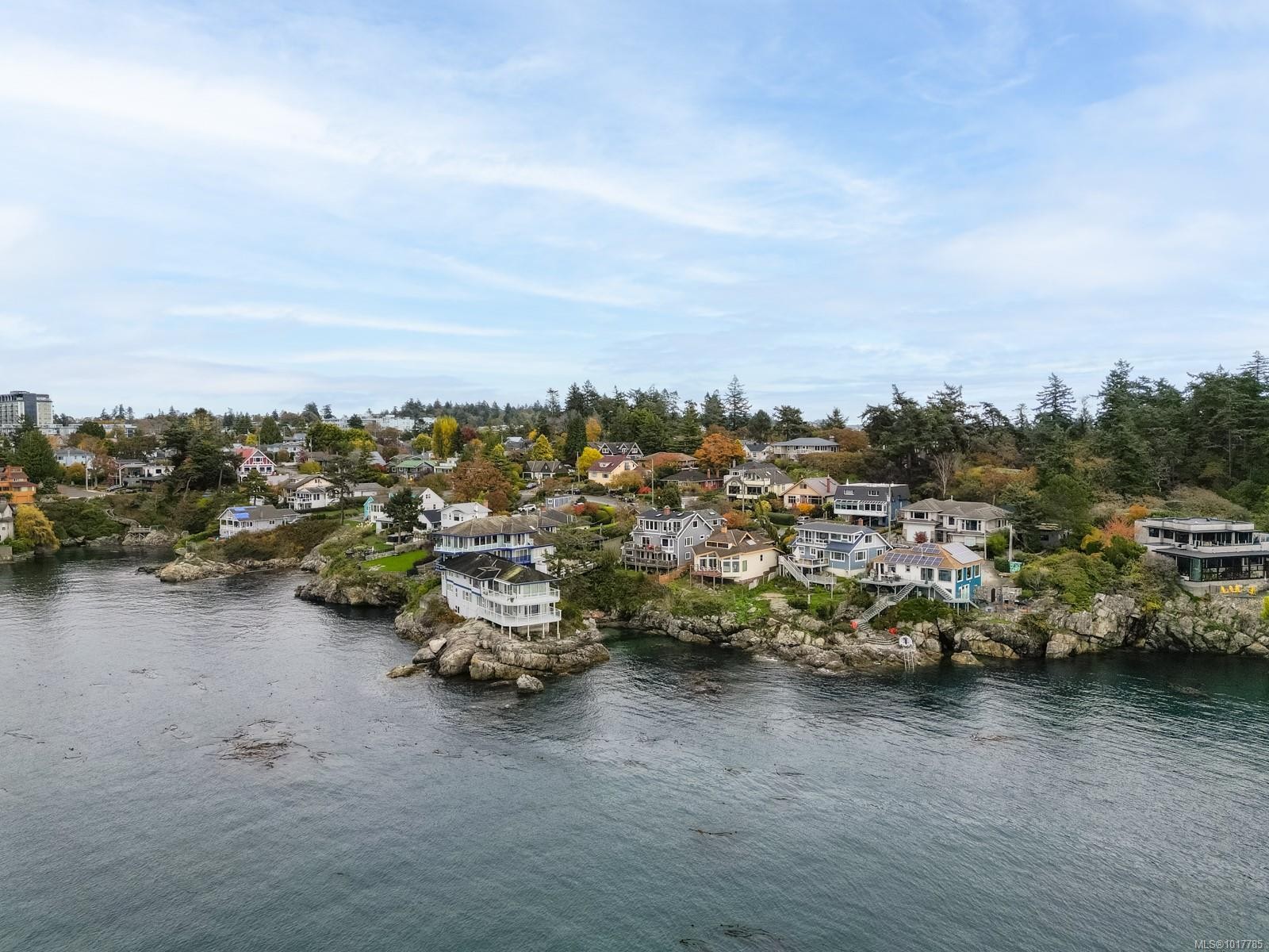 404 Constance Ave, Esquimalt, BC