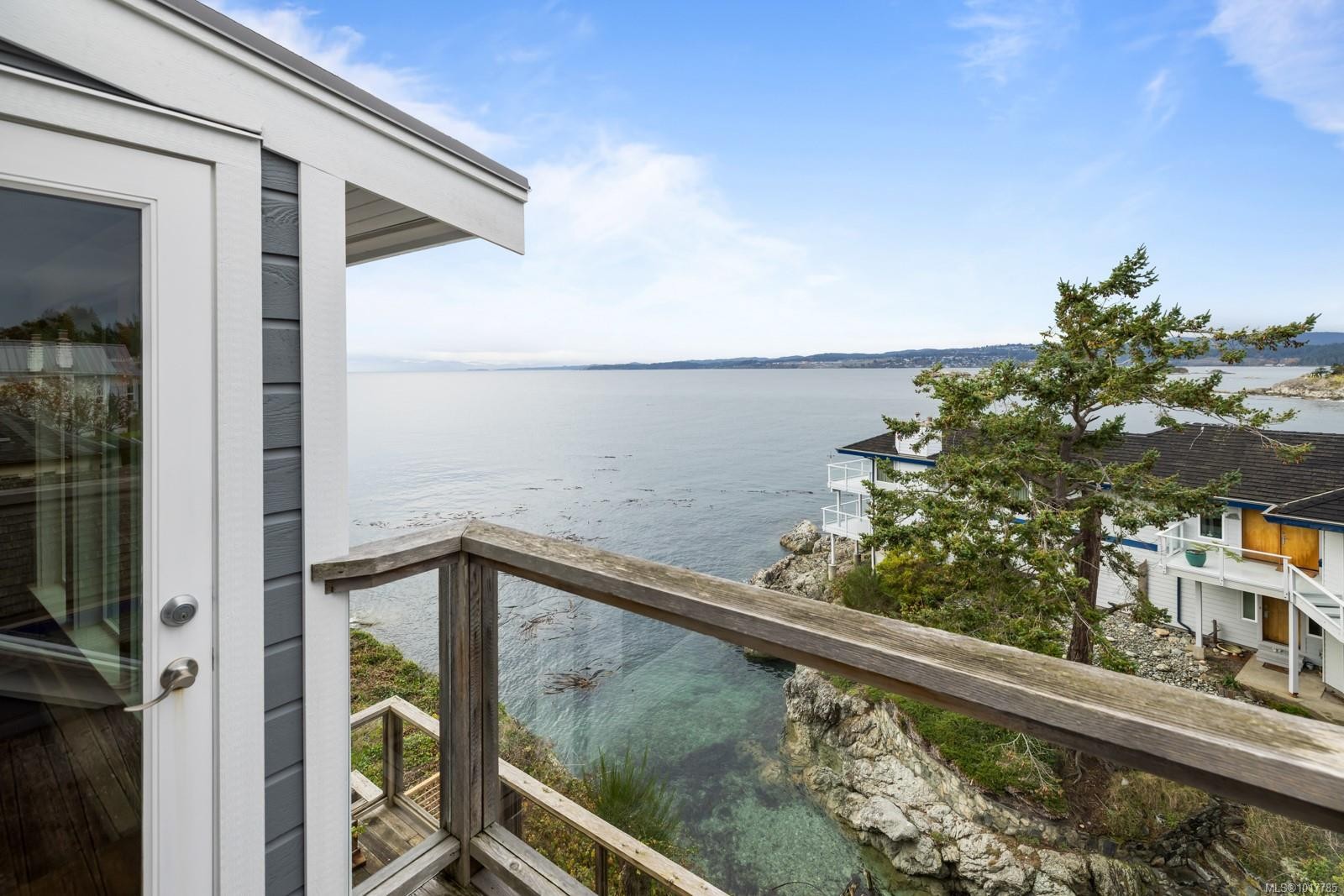 404 Constance Ave, Esquimalt, BC