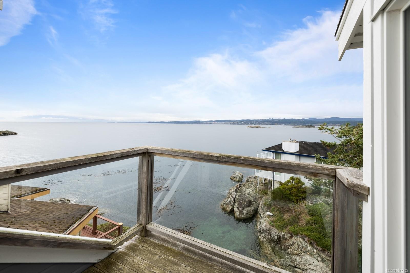 404 Constance Ave, Esquimalt, BC