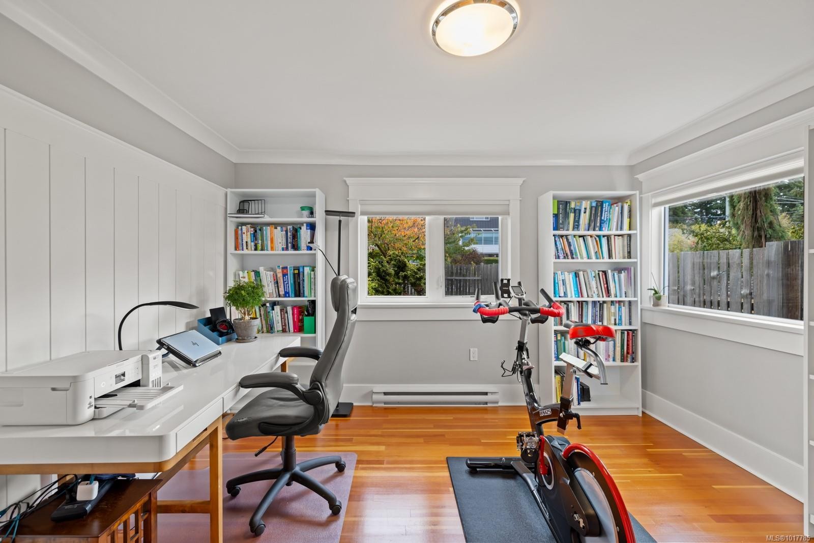 404 Constance Ave, Esquimalt, BC