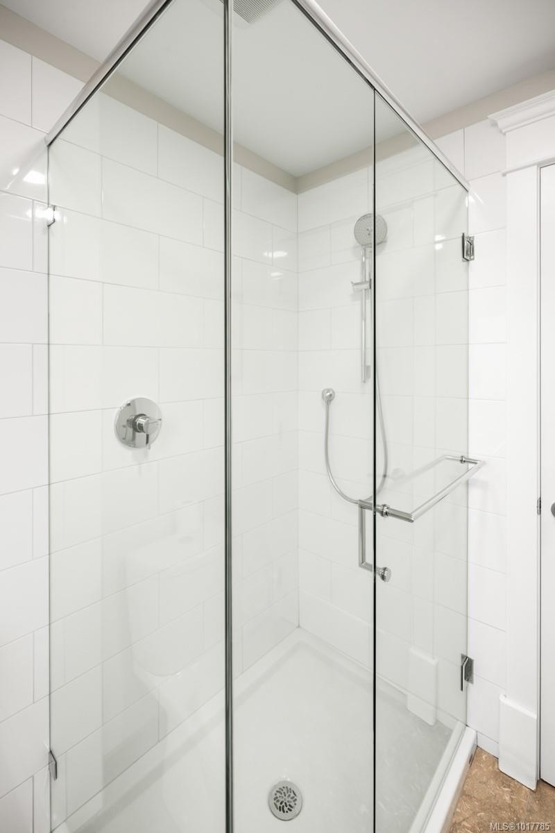 404 Constance Ave, Esquimalt, BC