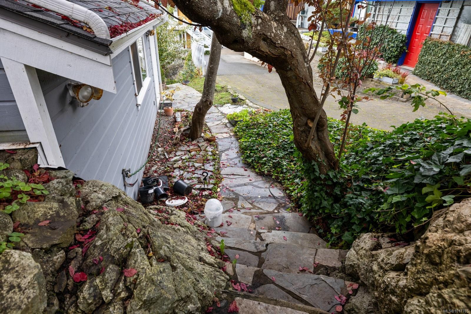 404 Constance Ave, Esquimalt, BC