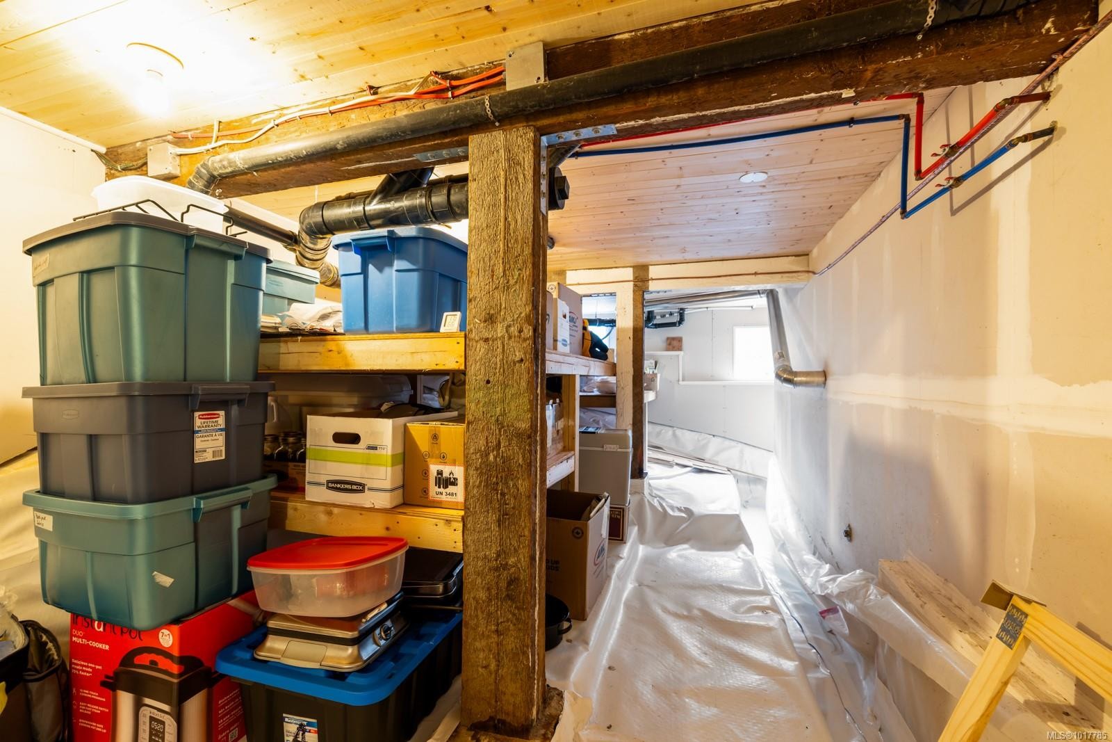 404 Constance Ave, Esquimalt, BC