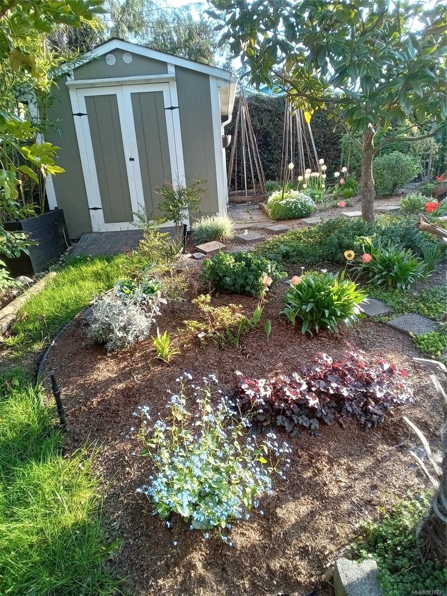 1379 Reef Rd, Nanoose Bay, BC