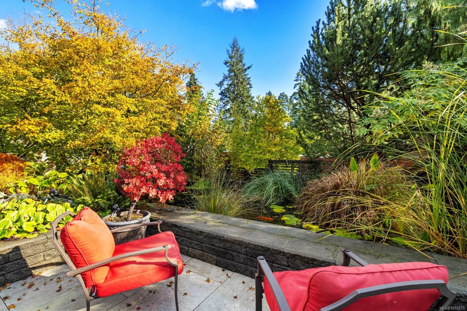 571 Meredith Rd, Mill Bay, BC