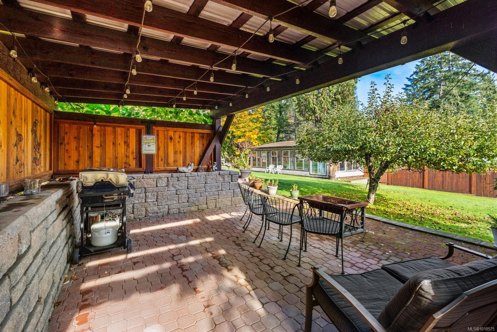 571 Meredith Rd, Mill Bay, BC