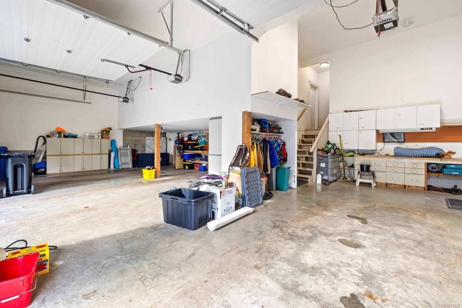 571 Meredith Rd, Mill Bay, BC