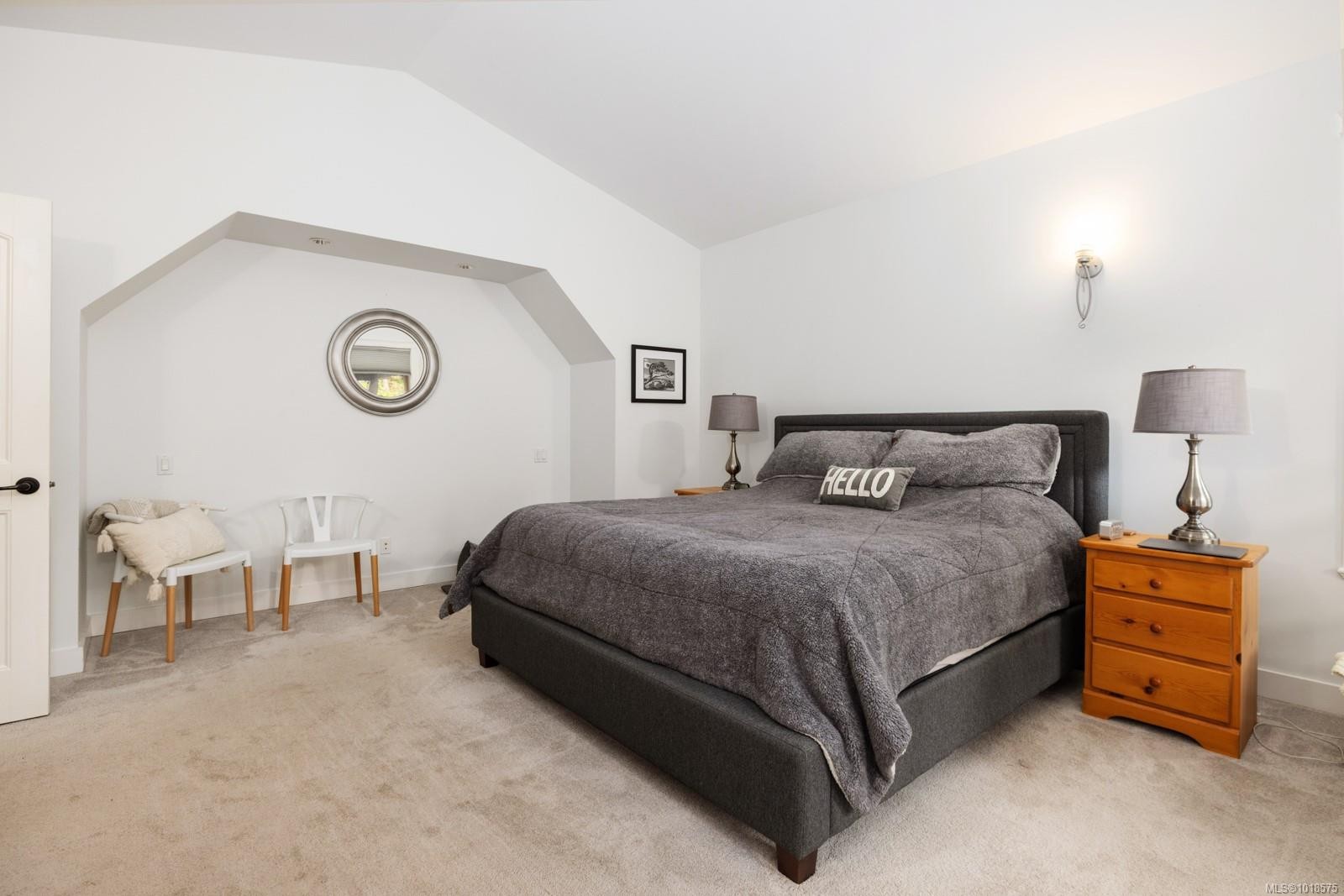 571 Meredith Rd, Mill Bay, BC