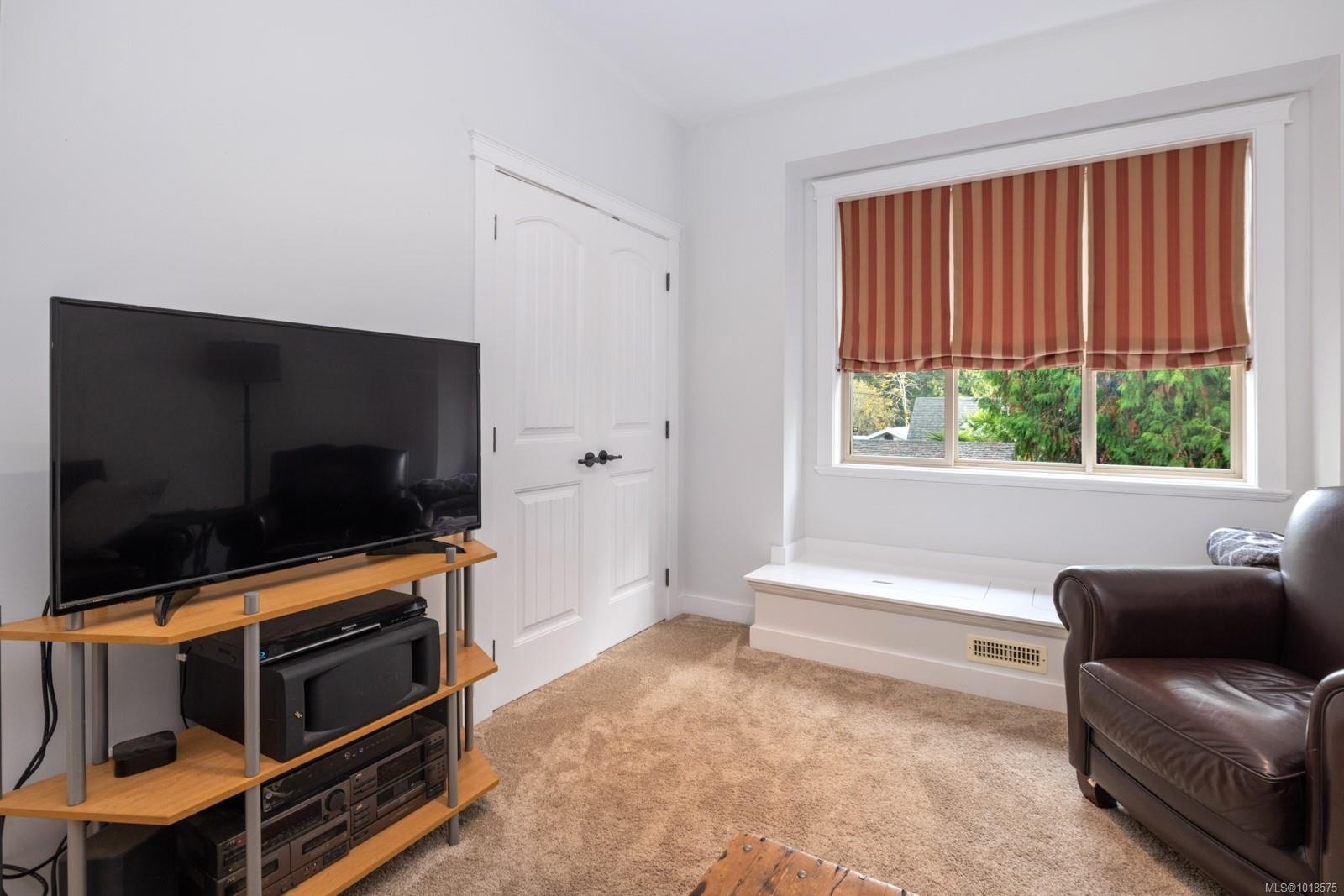 571 Meredith Rd, Mill Bay, BC