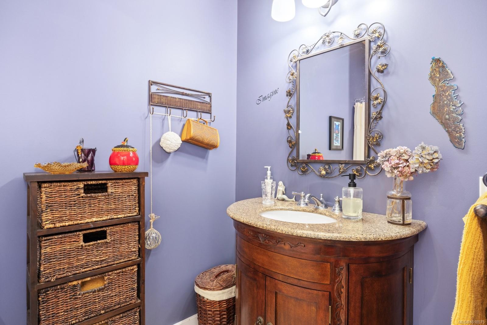 571 Meredith Rd, Mill Bay, BC