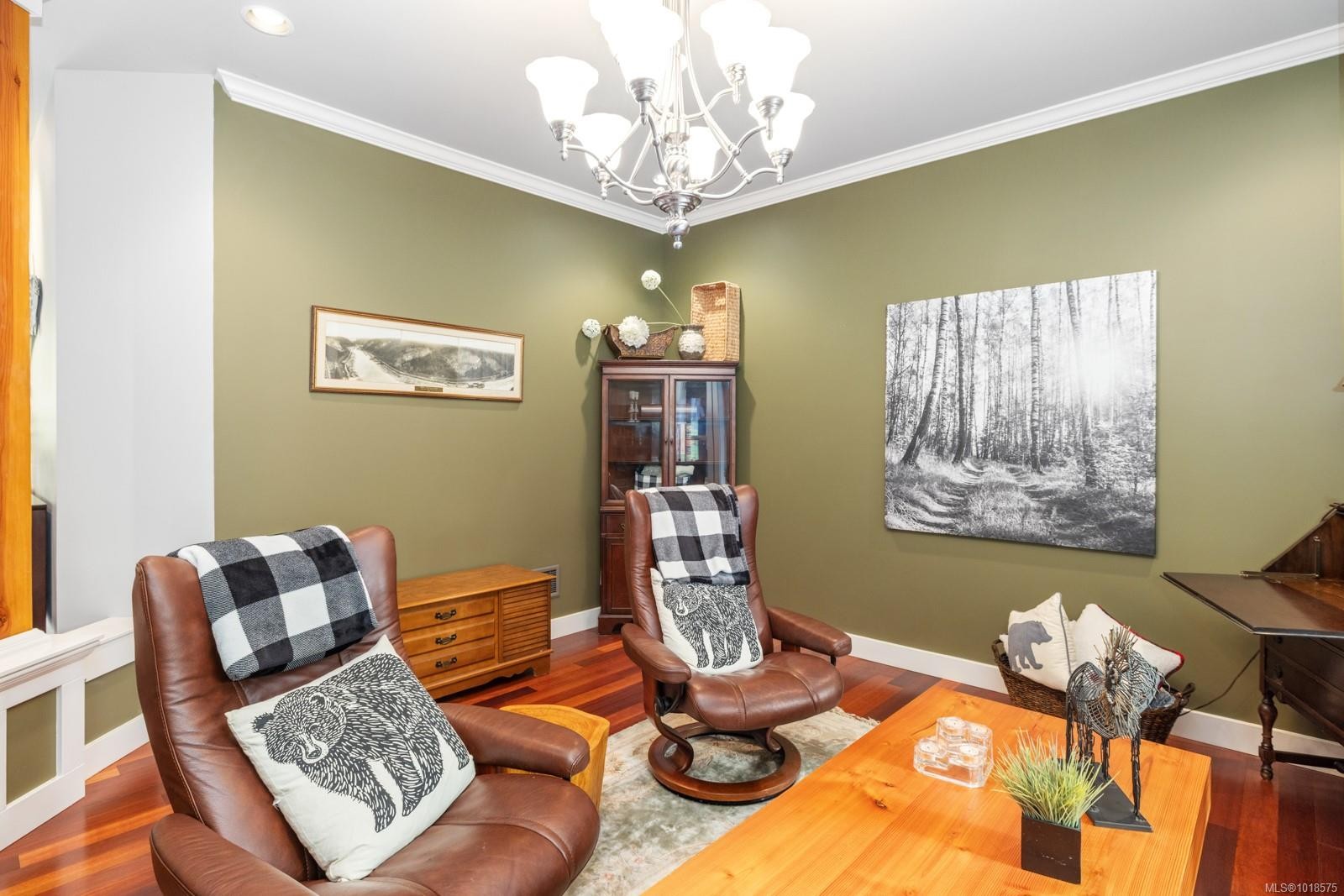 571 Meredith Rd, Mill Bay, BC