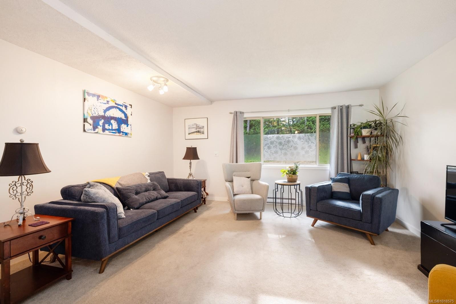 571 Meredith Rd, Mill Bay, BC