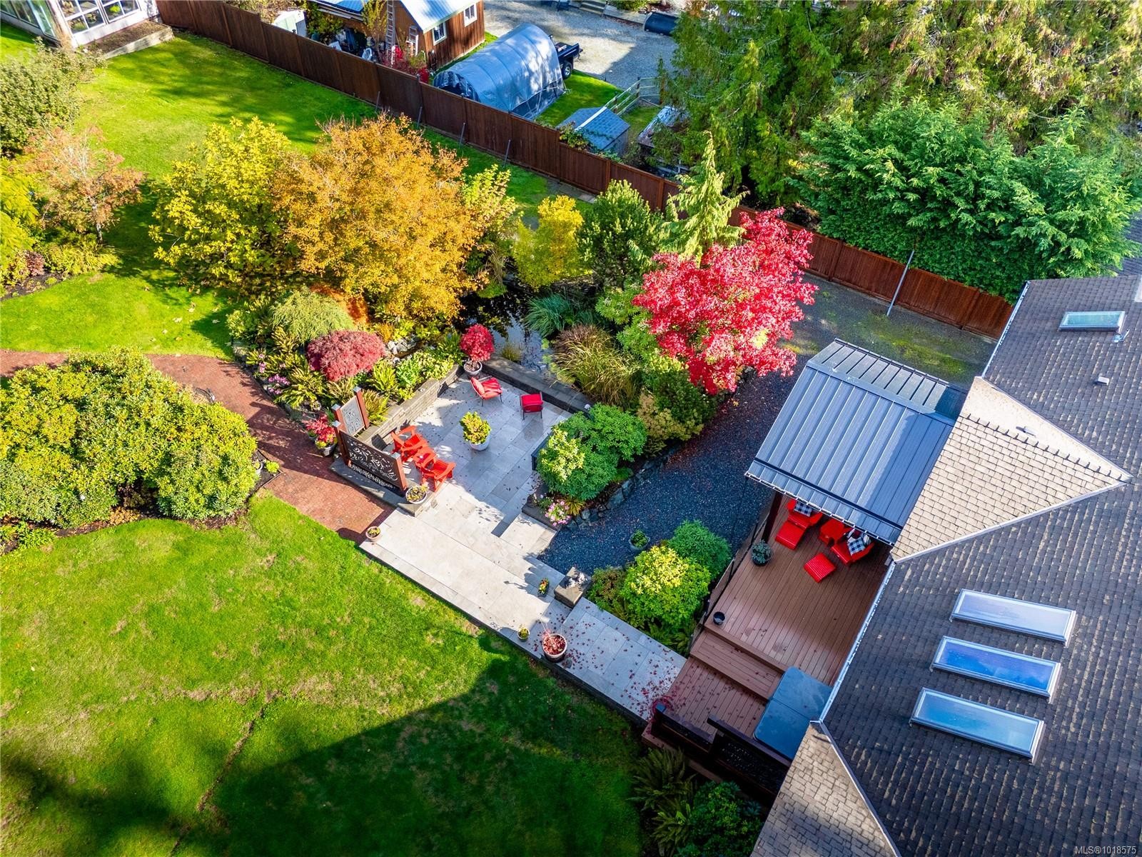 571 Meredith Rd, Mill Bay, BC