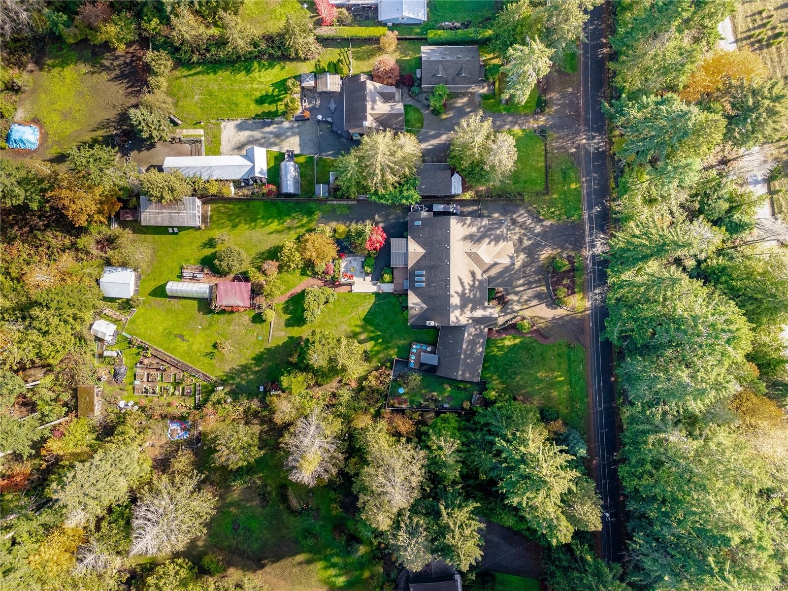 571 Meredith Rd, Mill Bay, BC