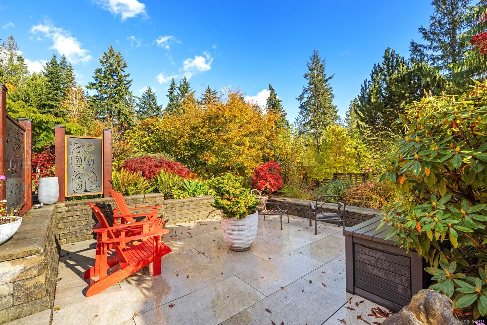 571 Meredith Rd, Mill Bay, BC