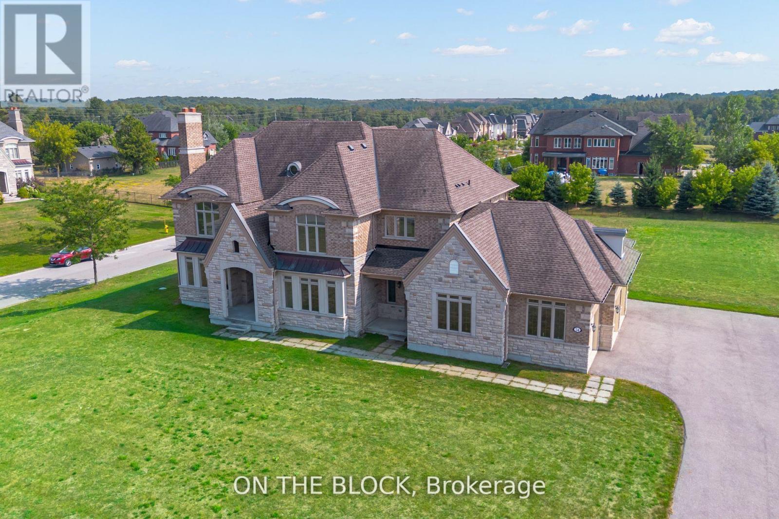 24 Whitewood Drive, Whitchurch-Stouffville, ON - Outdoor