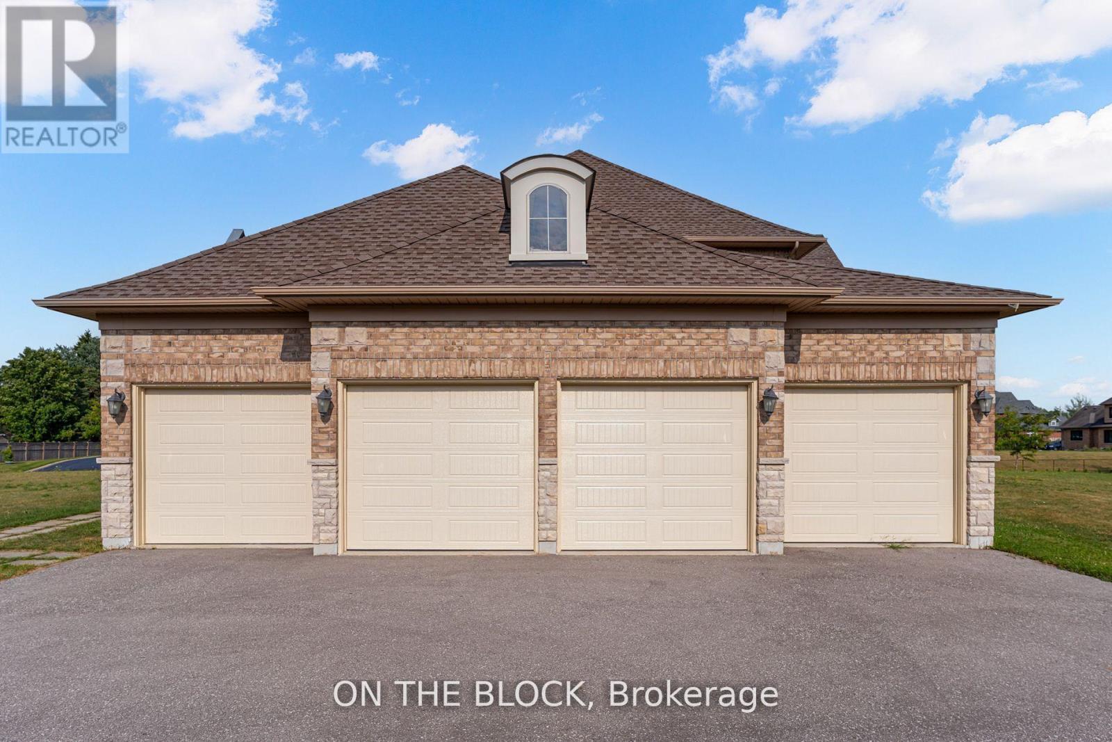 24 Whitewood Drive, Whitchurch-Stouffville, ON - Outdoor