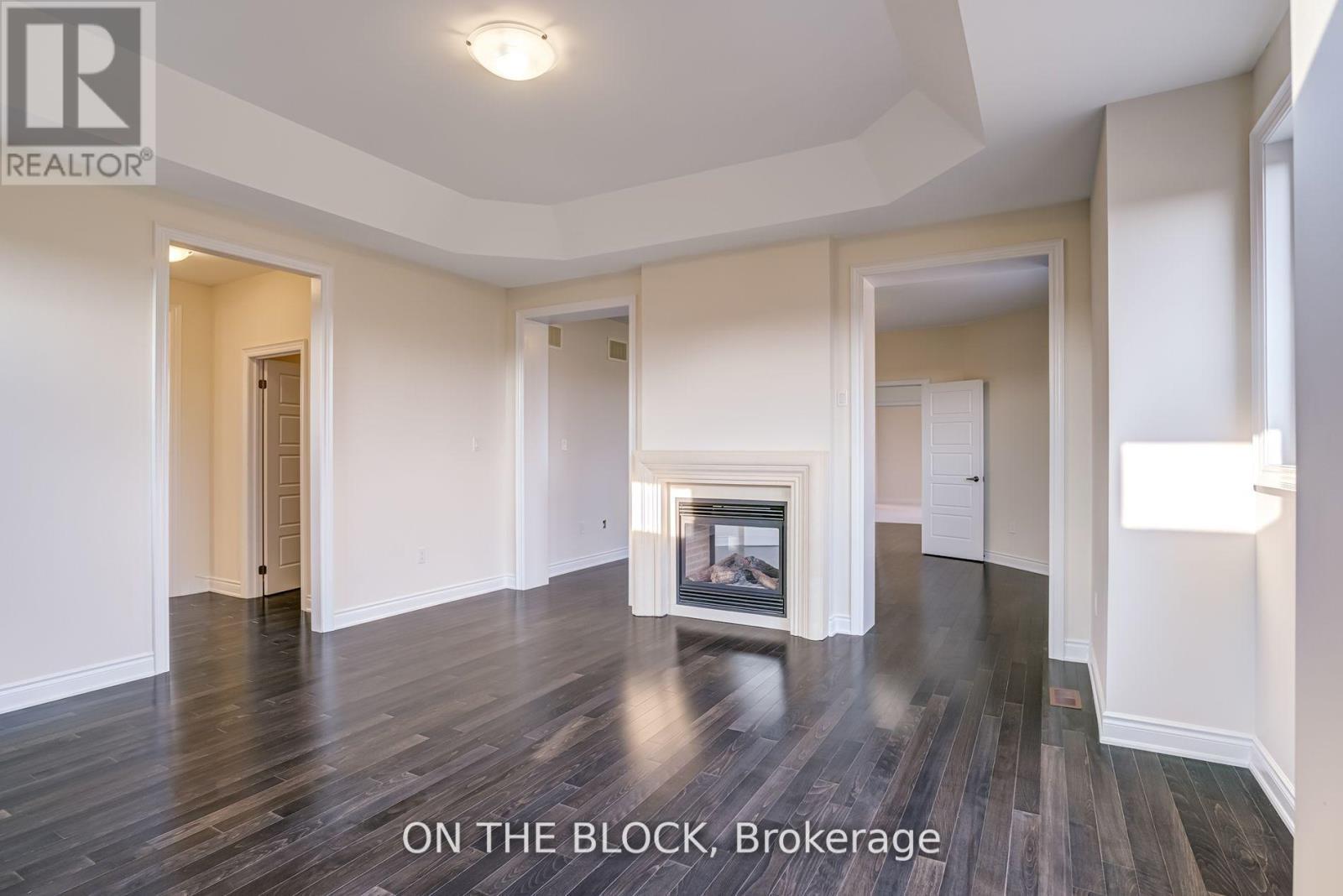24 Whitewood Drive, Whitchurch-Stouffville, ON - Indoor Photo Showing Other Room With Fireplace