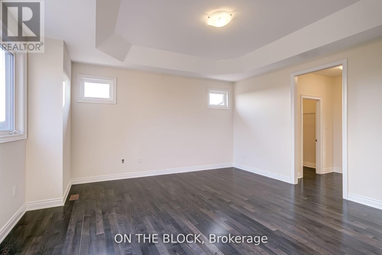 24 Whitewood Drive, Whitchurch-Stouffville, ON - Indoor Photo Showing Other Room