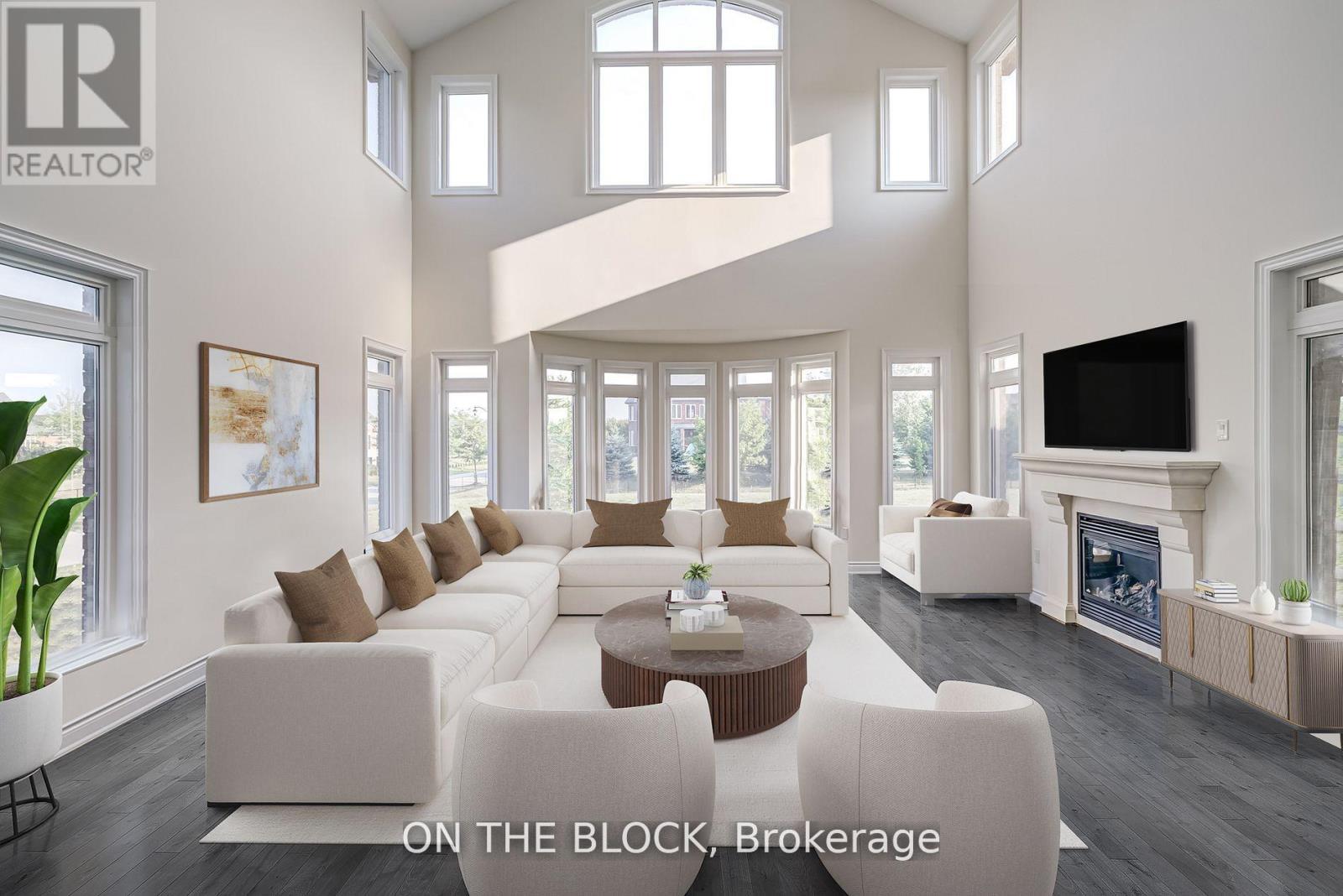 24 Whitewood Drive, Whitchurch-Stouffville, ON - Indoor Photo Showing Living Room With Fireplace