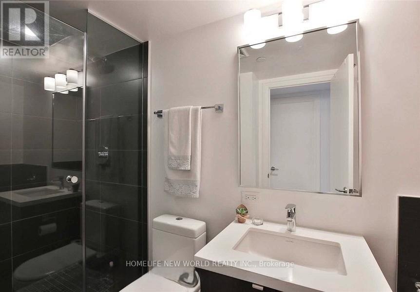 2313 - 155 Yorkville Avenue, Toronto, ON - Indoor Photo Showing Bathroom