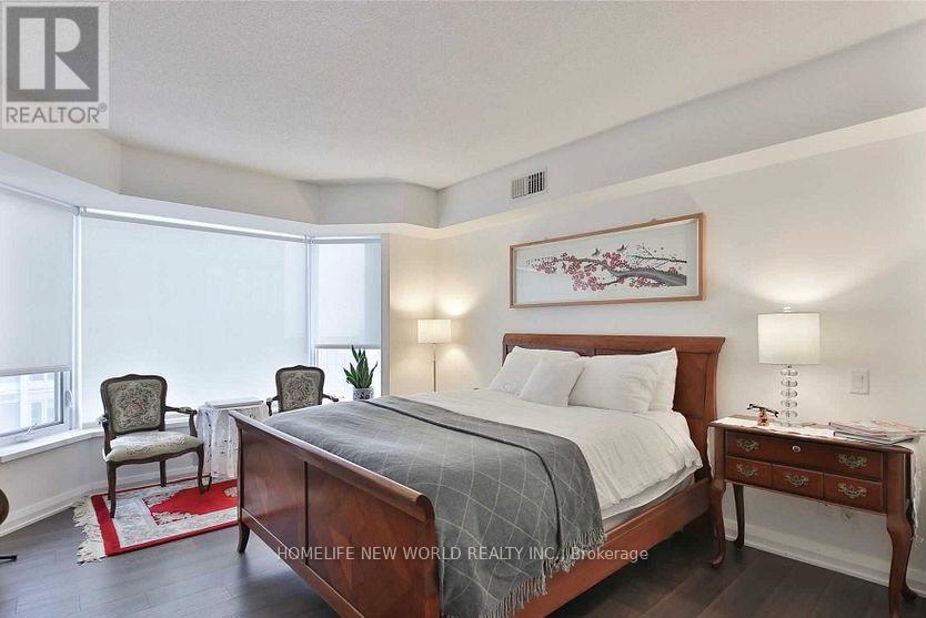 2313 - 155 Yorkville Avenue, Toronto, ON - Indoor Photo Showing Bedroom