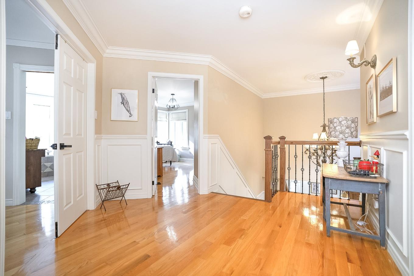 Hall - 2580 Rue De L'Écusson, Saint-Lazare, QC - Indoor Photo Showing Other Room