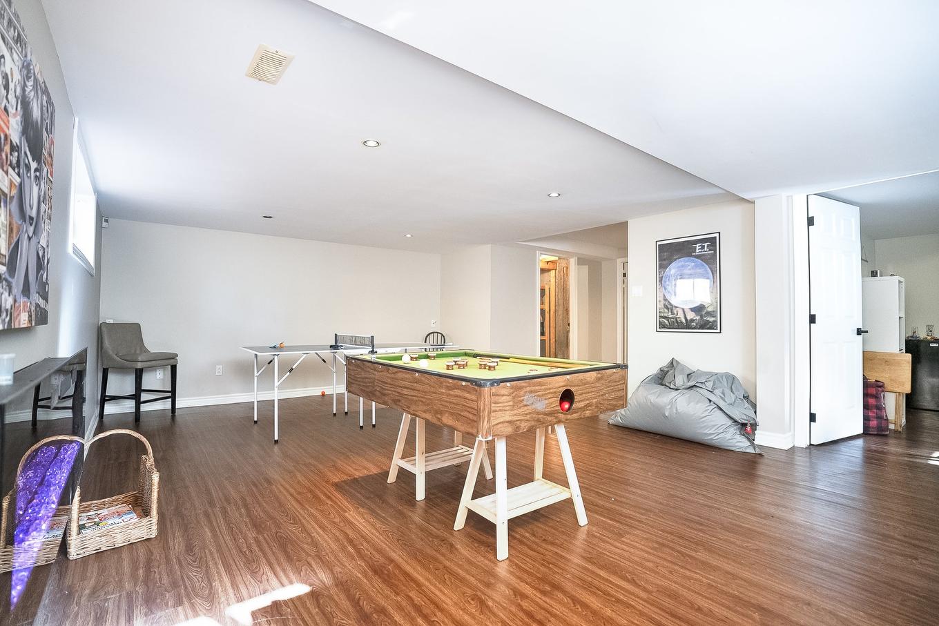 Family room - 2580 Rue De L'Écusson, Saint-Lazare, QC - Indoor Photo Showing Other Room