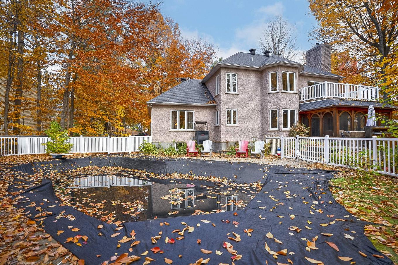 Pool - 2580 Rue De L'Écusson, Saint-Lazare, QC - Outdoor