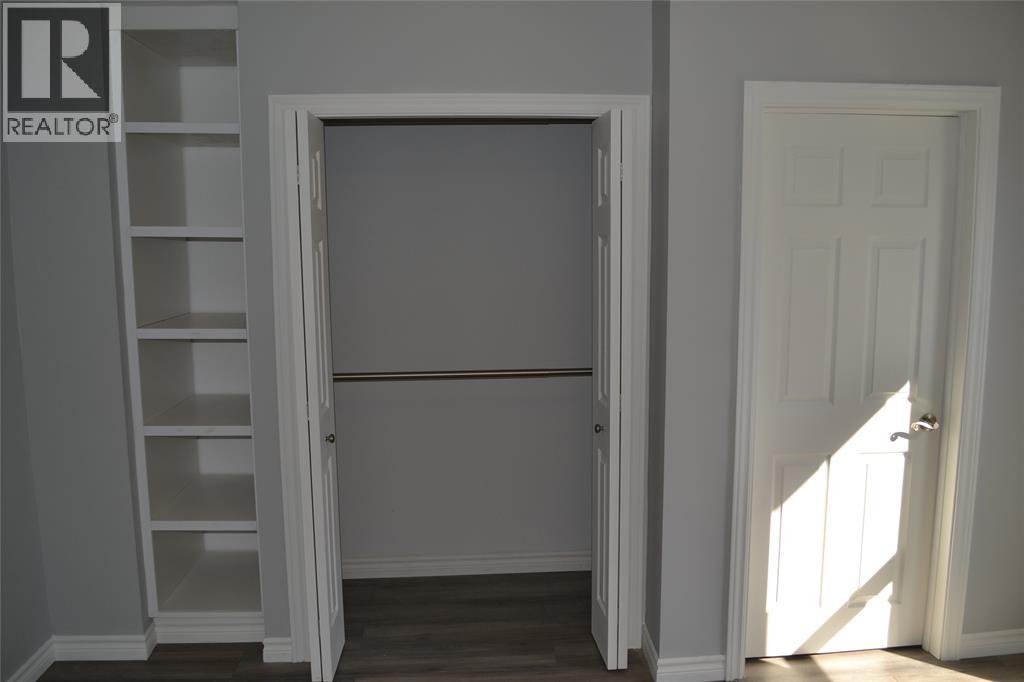 191 Maxwell Street Unit# 2 (Upper), Sarnia, ON - Indoor Photo Showing Other Room