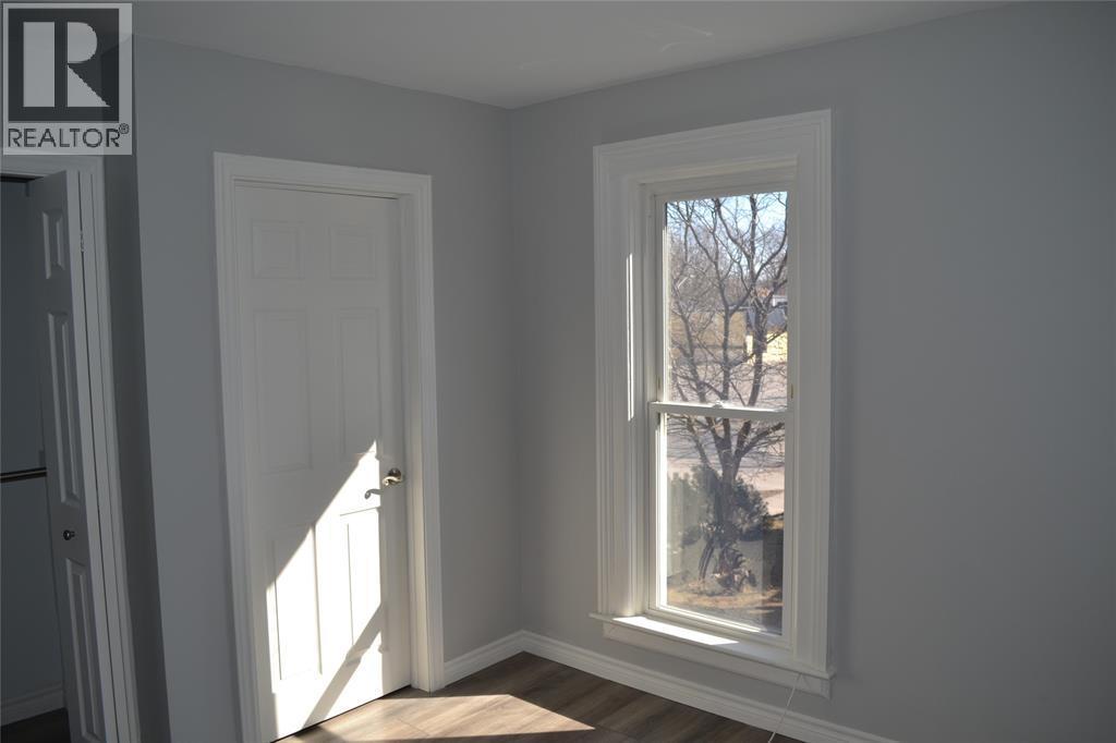 191 Maxwell Street Unit# 2 (Upper), Sarnia, ON - Indoor Photo Showing Other Room