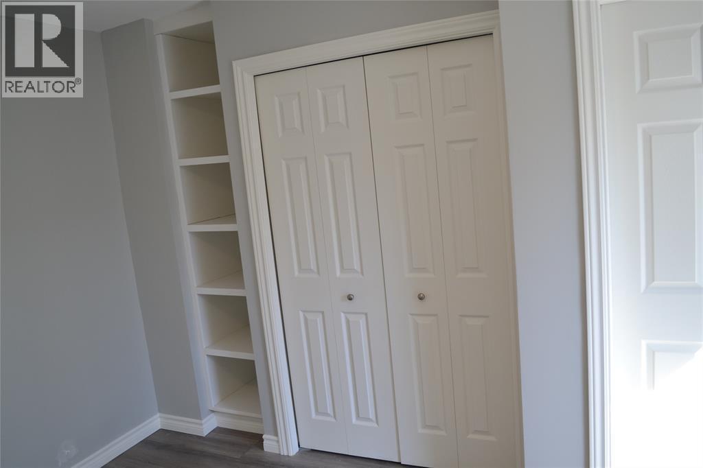 191 Maxwell Street Unit# 2 (Upper), Sarnia, ON - Indoor Photo Showing Other Room