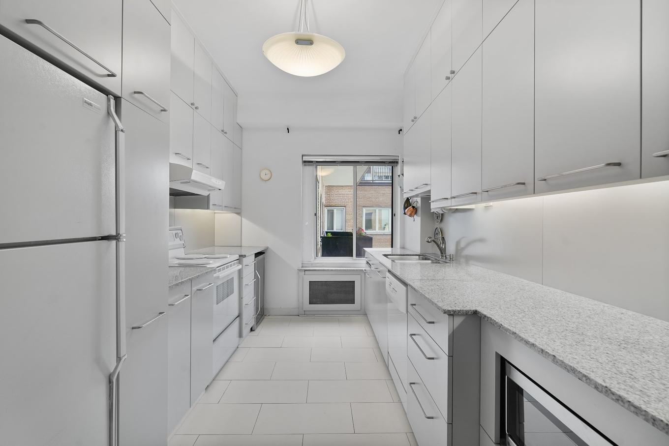 Kitchen - 1203-3445 Rue Drummond, Montréal (Ville-Marie), QC