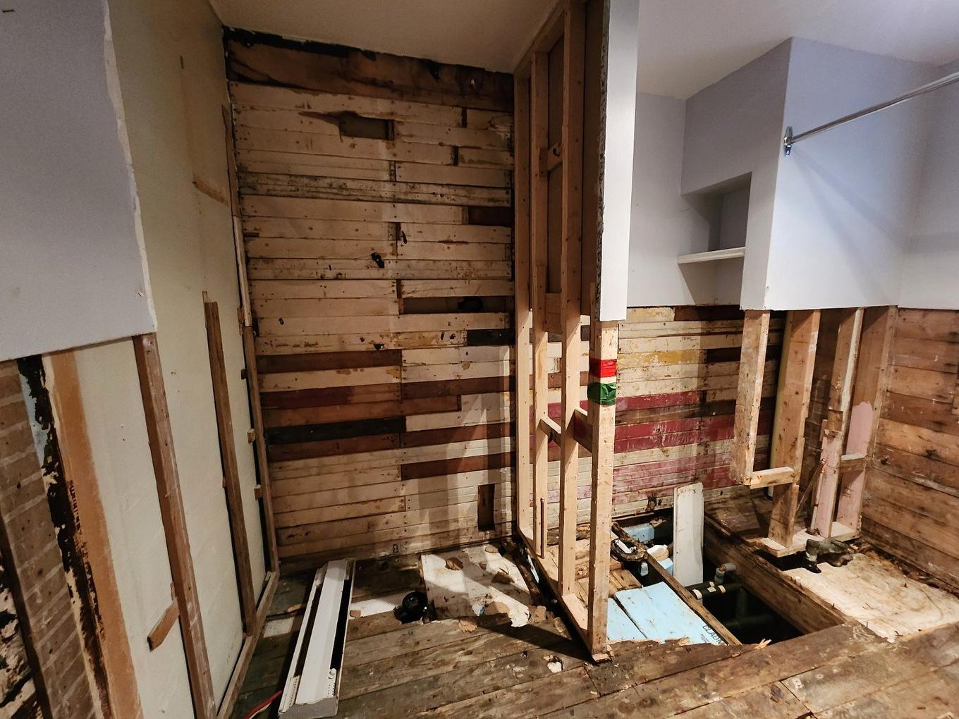 Salle de bains - 750 3E Rue, Saint-Jean-Sur-Richelieu, QC - Indoor Photo Showing Other Room