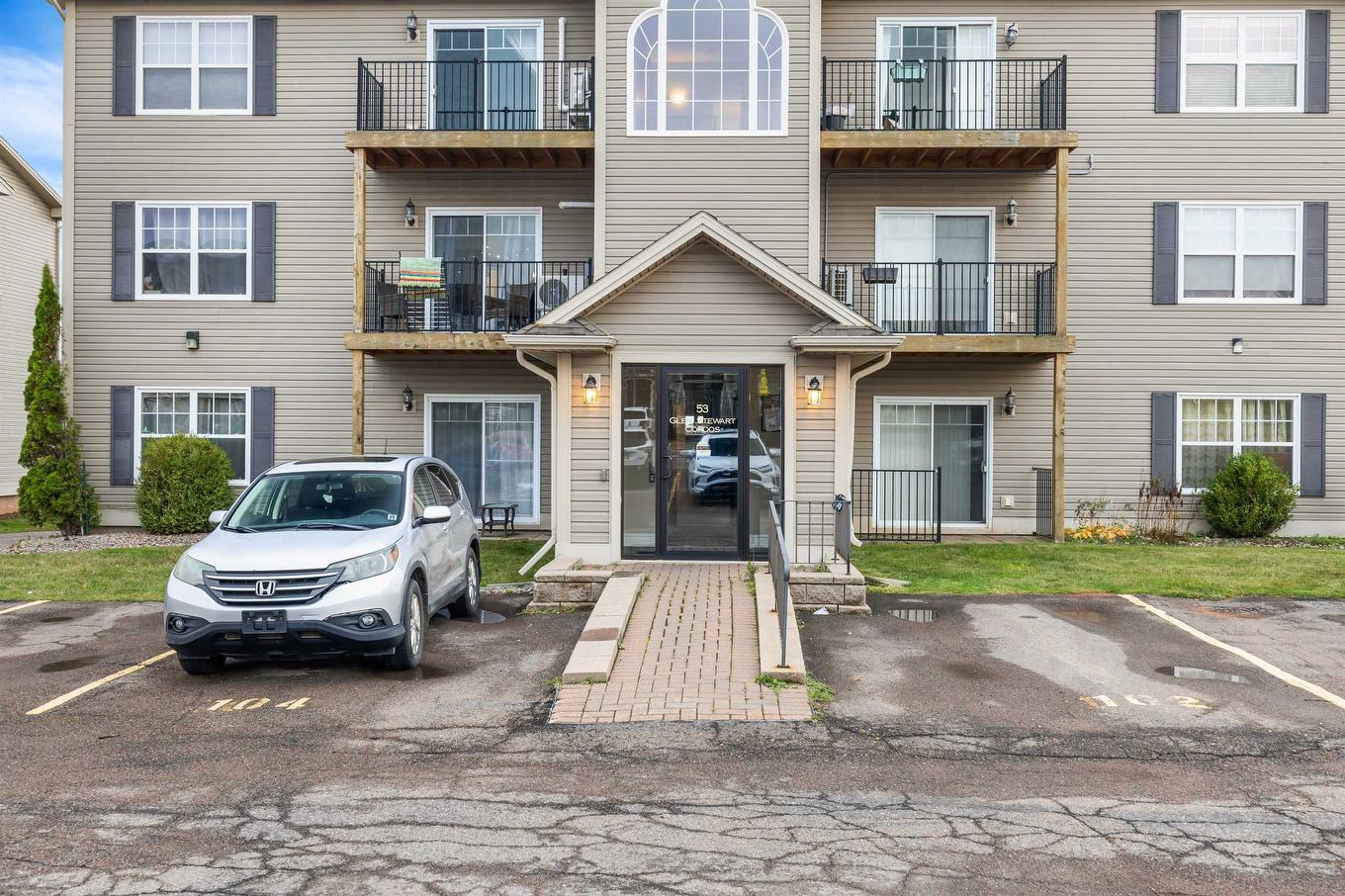 101 53 Glen Stewart Drive, Stratford, PE