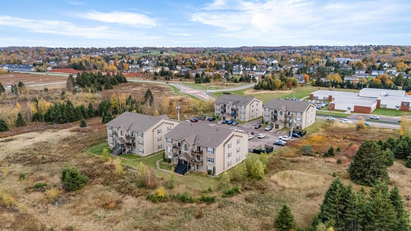 101 53 Glen Stewart Drive, Stratford, PE